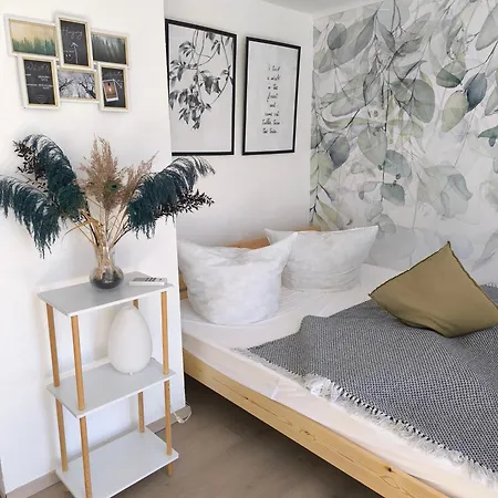 Laubgefluester Entspannung Pur Mit Sonnenterrasse Und Optionalem Wellnessraum *